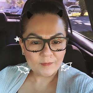 Meet your Posher, Elvira